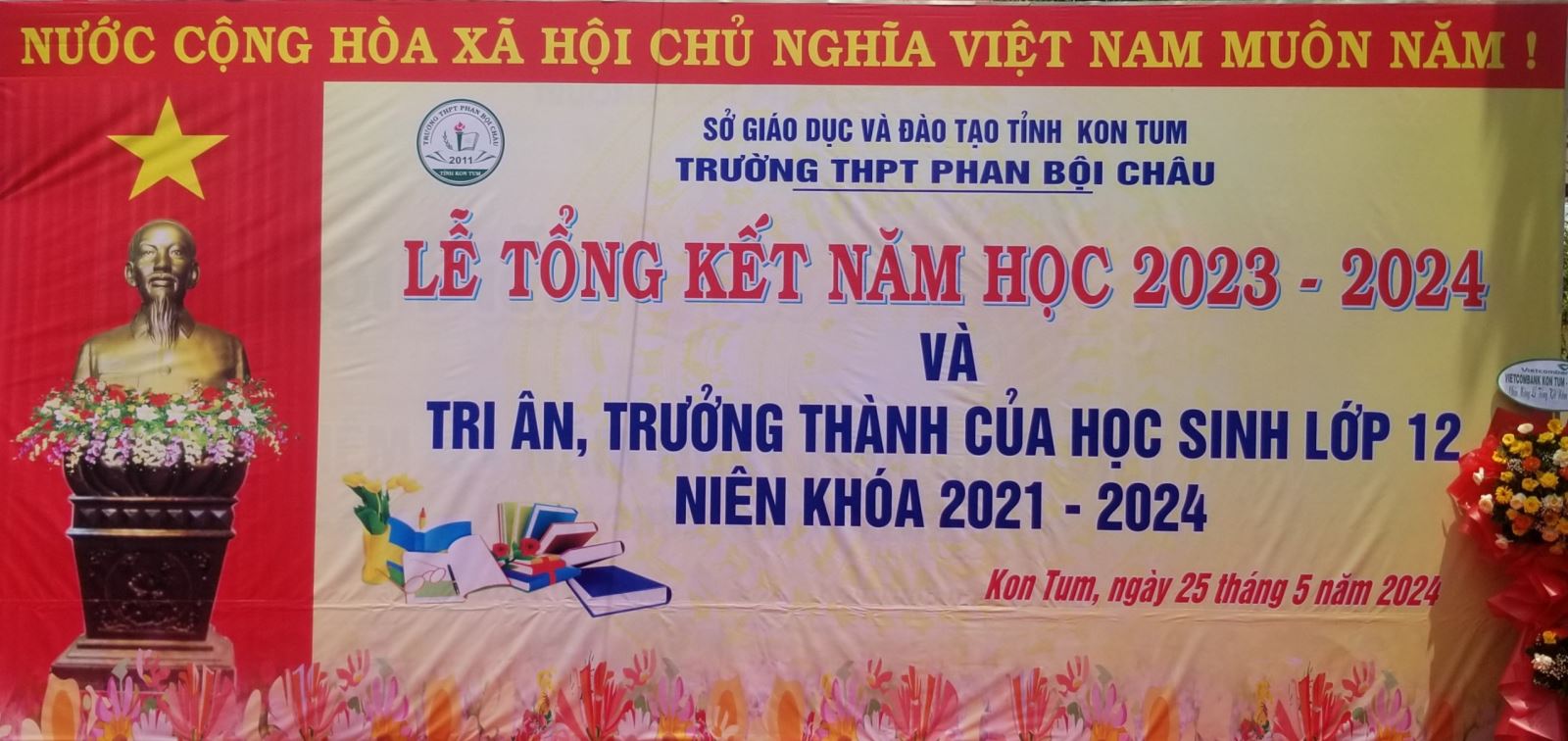 Lễ Tổng kết năm học 2023 - 2024 và Tri ân - Trưởng thành học sinh Khối 12 niên khóa 2021 - 2024.