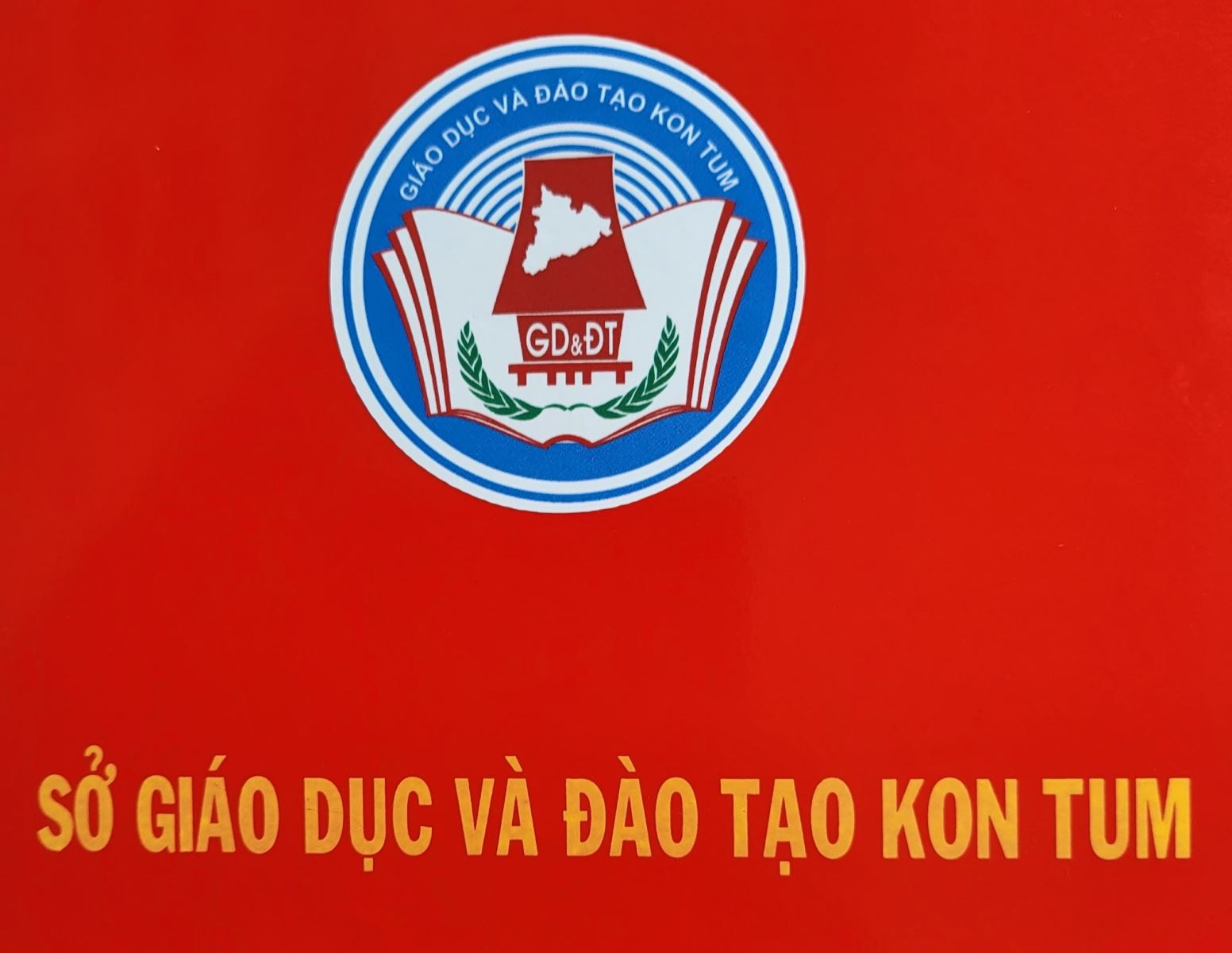 Công bố Quyết định số 198/QĐ-SGDĐT, ngày 03/5/2024 về việc bổ nhiệm Hiệu trưởng Trường THPT Phan Bội Châu